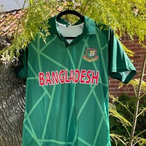 BANGLADESHI Forest Green football-T